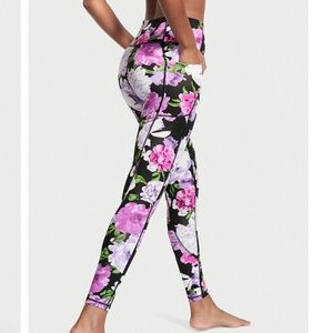 Essential High-Rise Legging